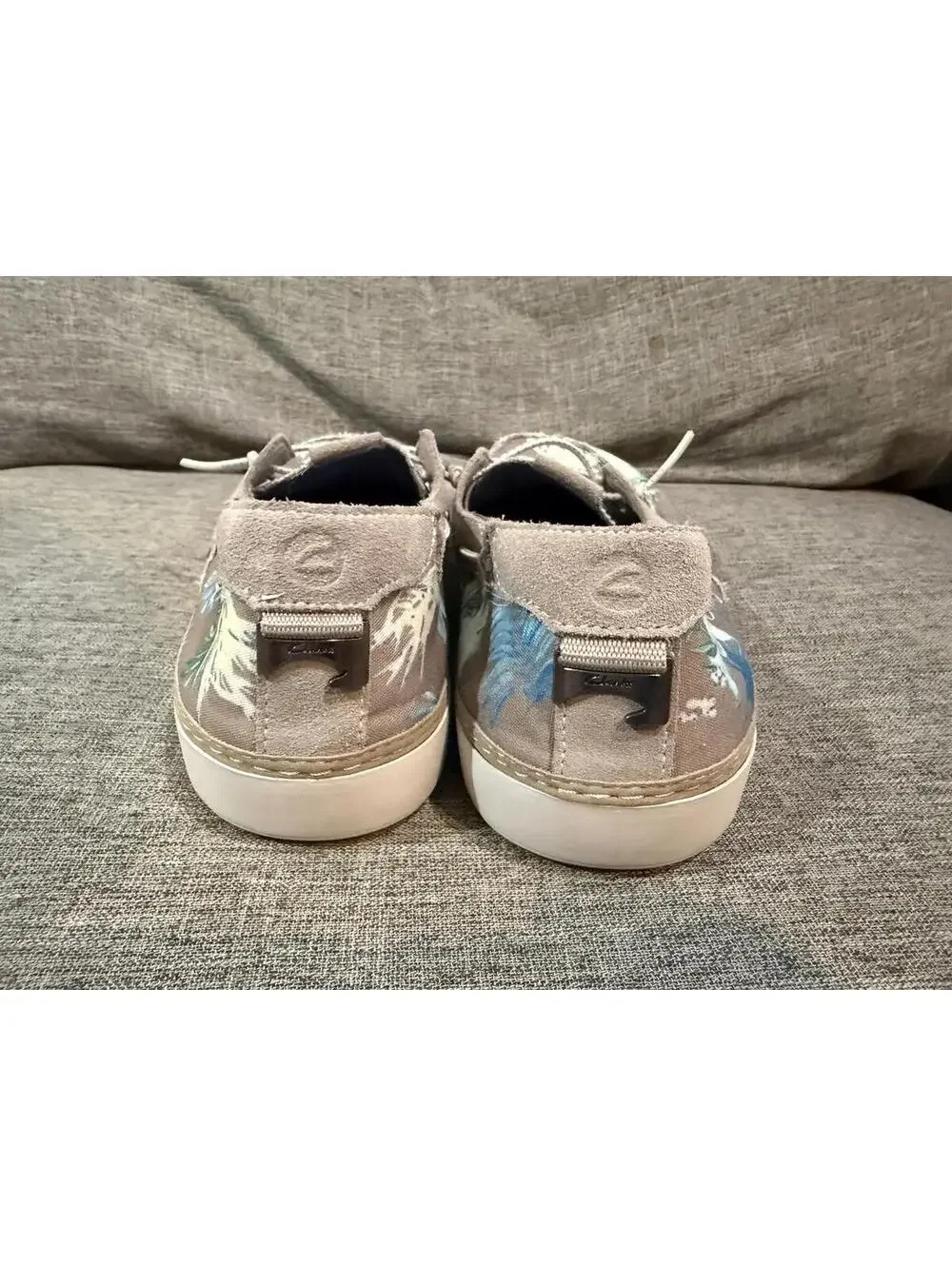 Clarks Higley Tie Sneakers Mens Size 10.5 Sand Floral Beige Boat Shoes